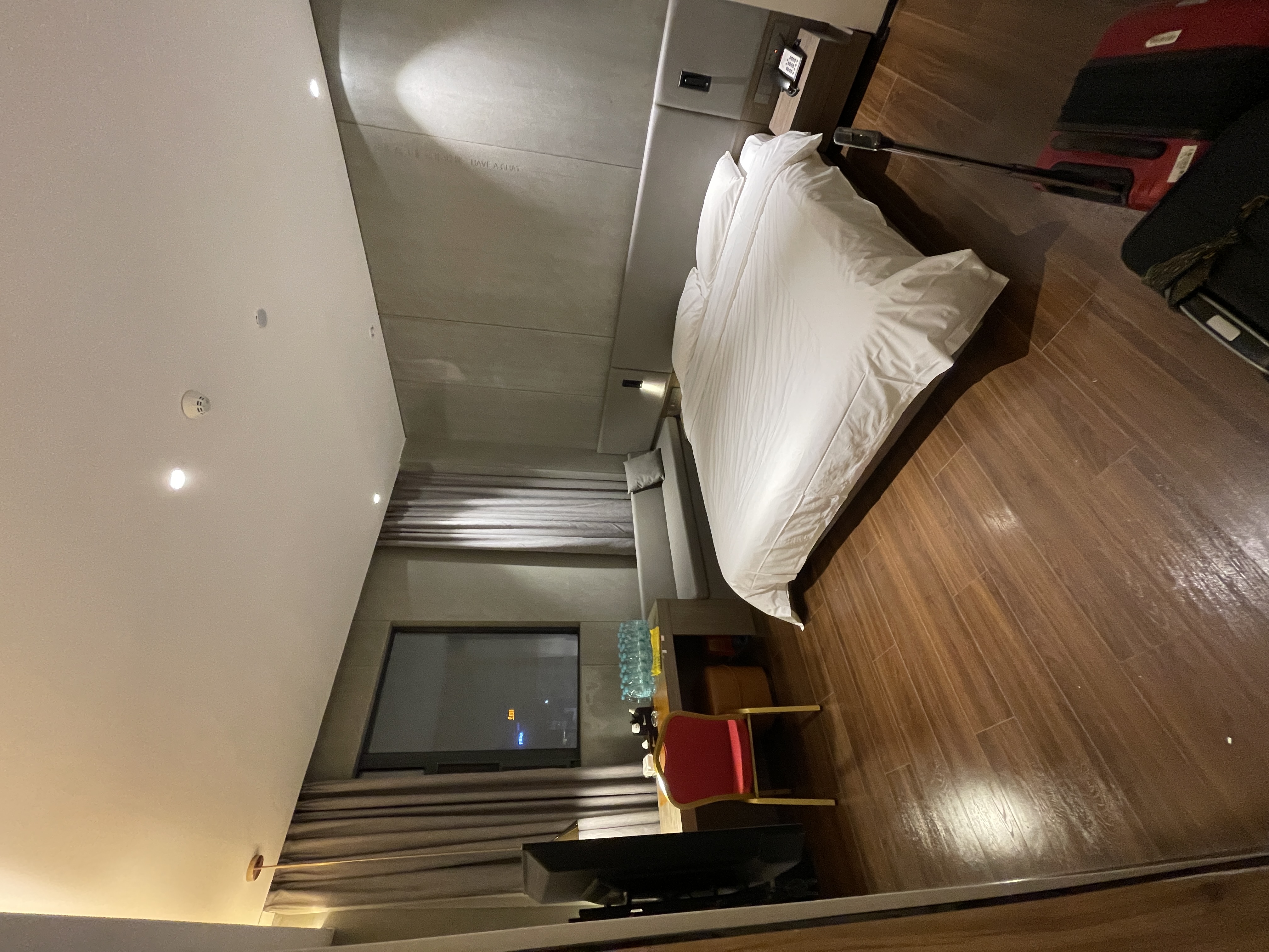 Quarantine hotel room — photograph 1